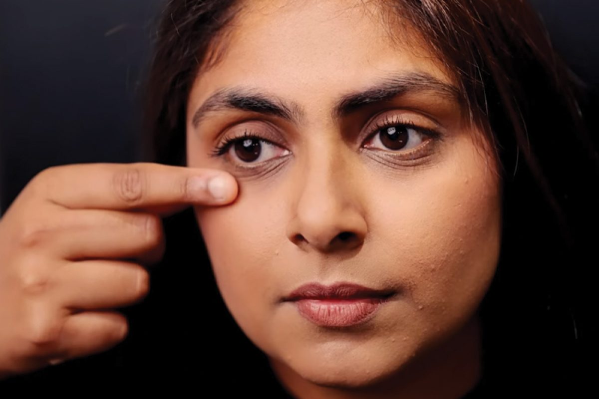 Massage-Eyes-Thumb